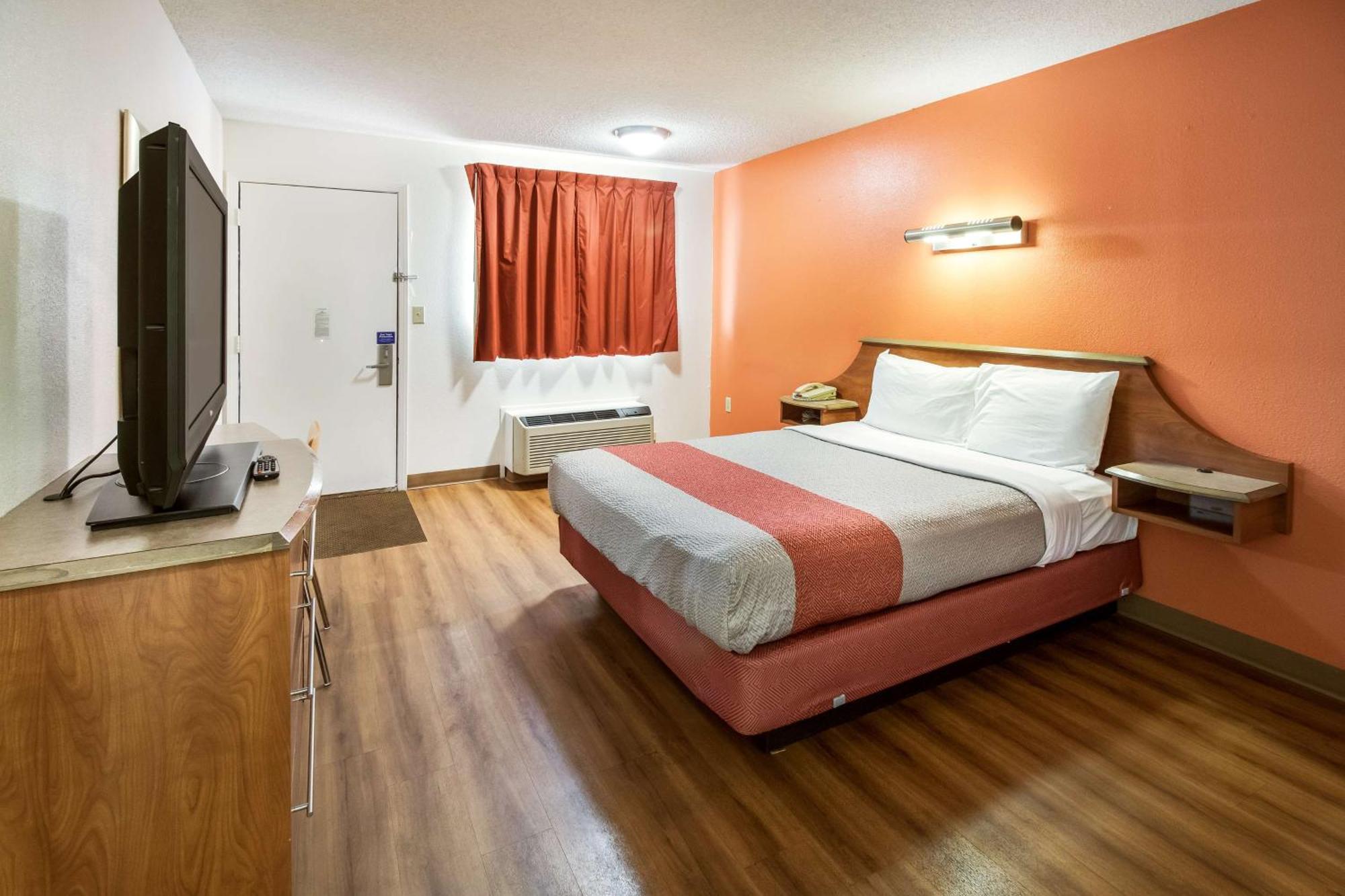 6-dayton, Oh - Hotel 2*
