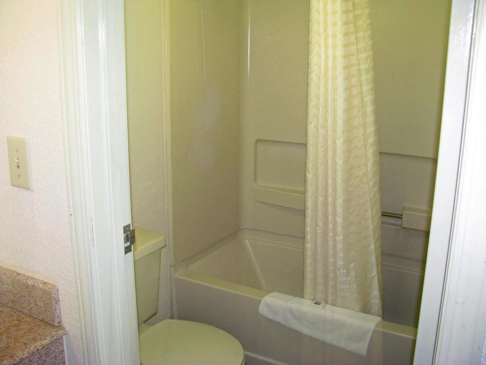 6-dayton, Oh - Hotel Englewood