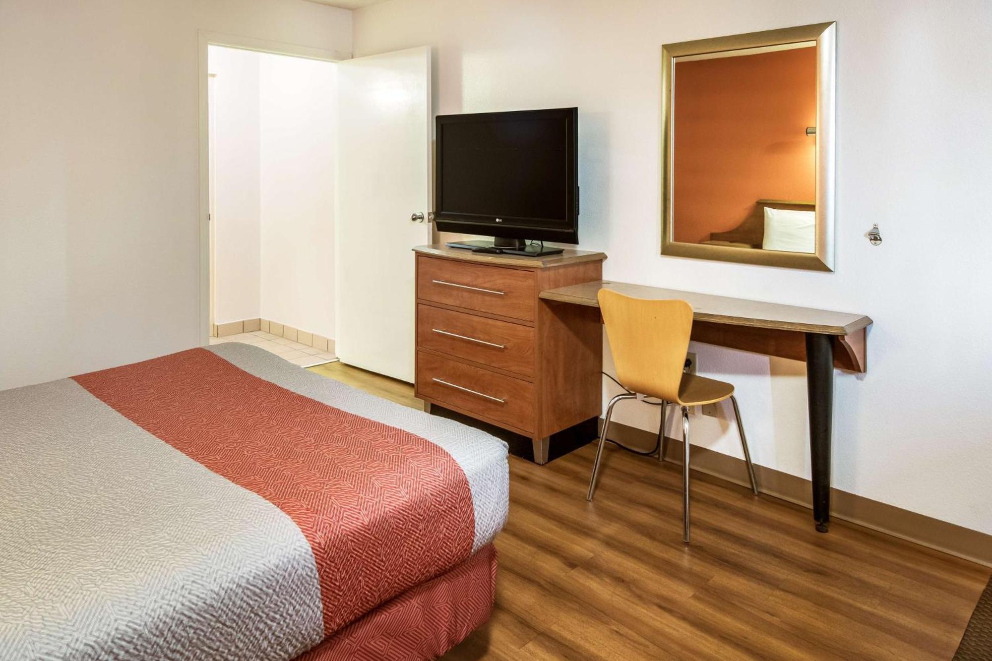 6-dayton, Oh - Hotel Englewood